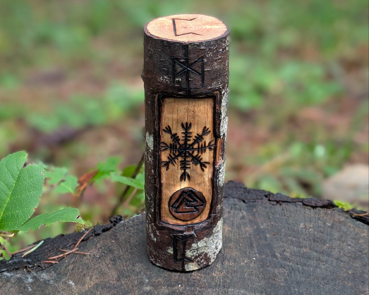 Ægishjálmr (Helm of Awe) Hand Carved Wooden Totem